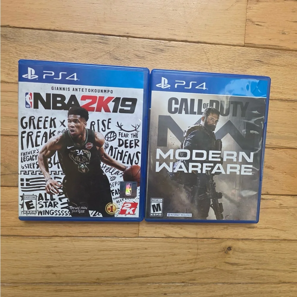 Playstation 4 with original wires, 3 controllers and 2 games.